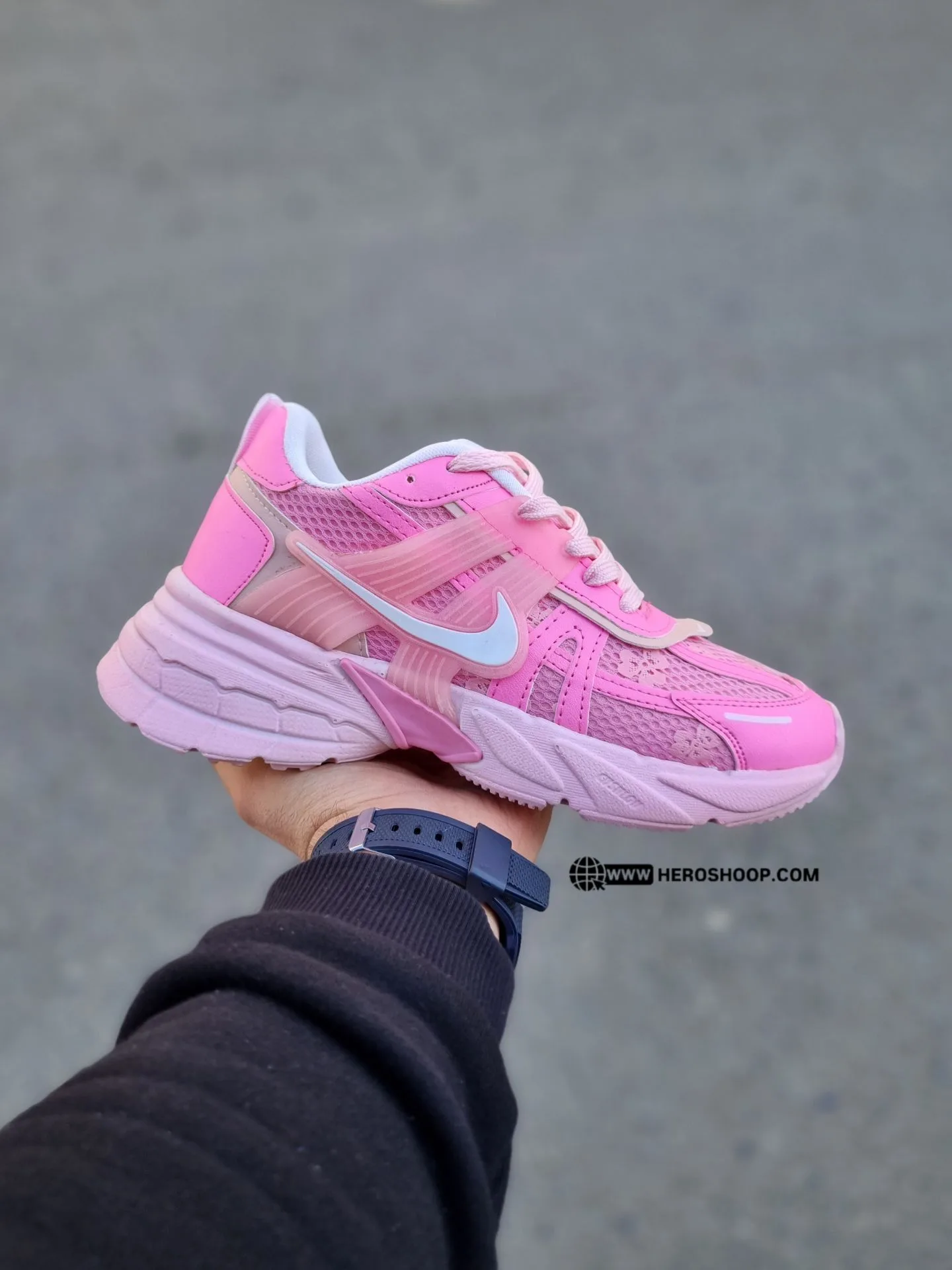 2147483648_-221496.webp کتونی نایک وی تو کی صورتی / NIKE V2K - تصویر 1