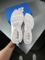 New-Balance-530-large-size-comfort-and-running-shoes-size-37-to-47-all-white-www.heroshoop.com-view-6.webp