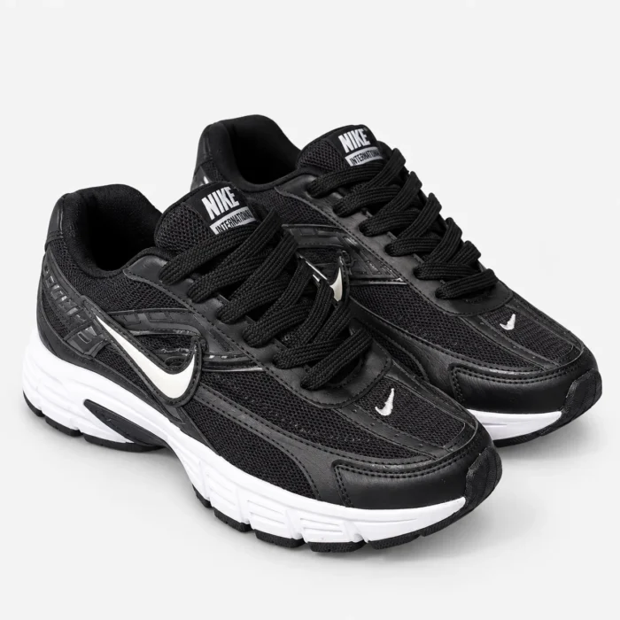 1 / 1 – Nike Internator Comfortable Running Sneakers NIKE INTERNATOR Black & White WWW.HEROSHOOP.COM VIEW 2.png