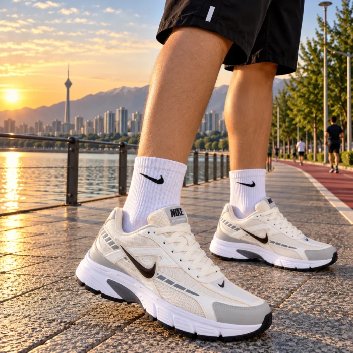 Nike-Internator-Comfortable-Running-Sneakers-NIKE-INTERNATOR-White-Black-WWW.HEROSHOOP.COM-VIEW-6.webp