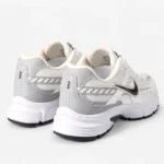 کتونی رانینگ راحتی نایک اینترناتور / NIKE INTERNATOR / رنگ سفید طوسی نایک قهوه ای / 4019 - تصویر 4