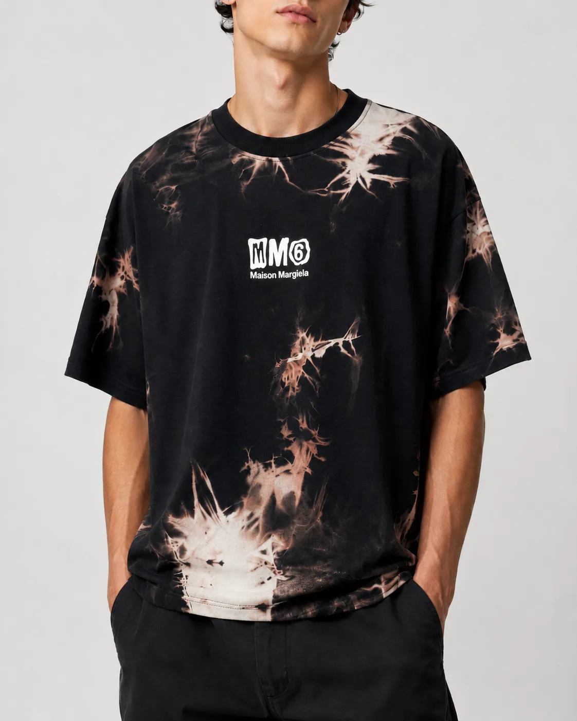 Watercolor-sports-T-shirt-biscuit-cotton-fabric-black-color-heroshoop.webp تیشرت اسپرت آبرنگی پارچه پنبه بیسکوییتی / رنگ مشکی / کد 27147 - تصویر 1